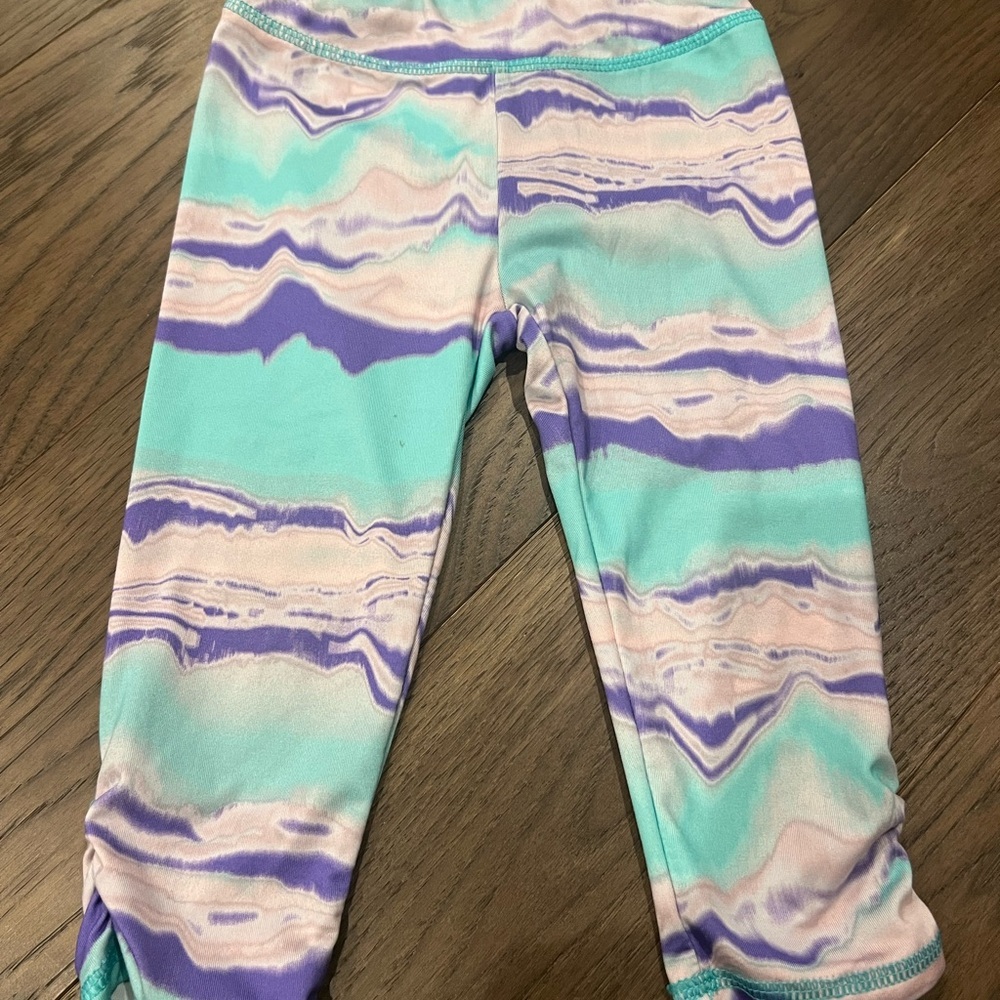 Layer 8 Capri Length Leggings Girls Size 4